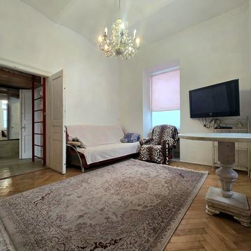 Князя Лева вул., 7