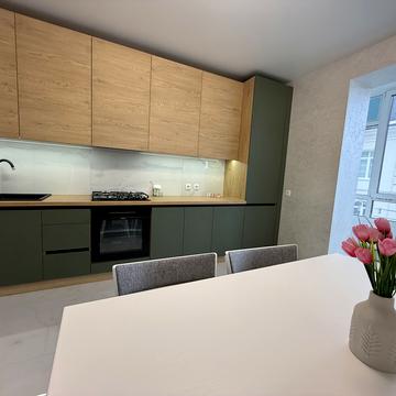 Глиняна вул., 23