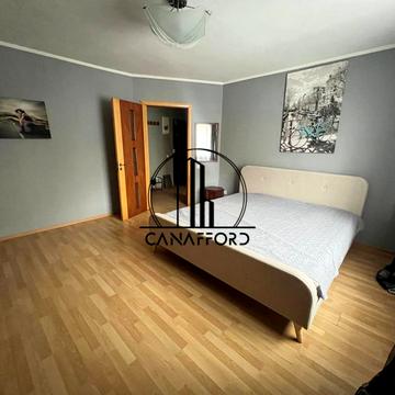 Лесі Українки бульв., 3