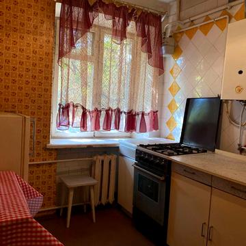 Незалежності вул., 1