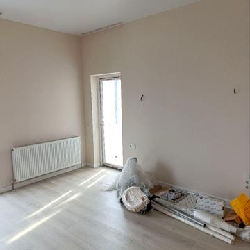 Професора Отамановського вул., 4