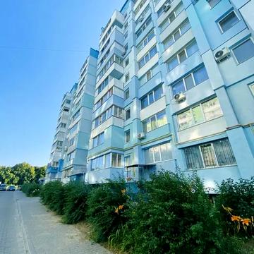 Джерельна вул., 3