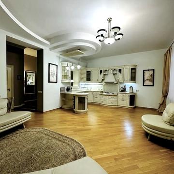 Дарвіна вул., 7