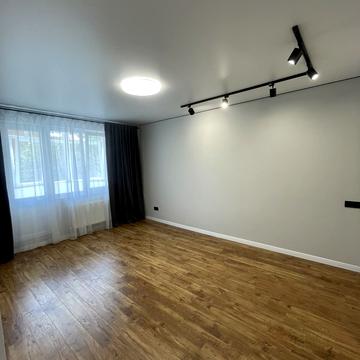 Тиводара Легоцького вул., 44