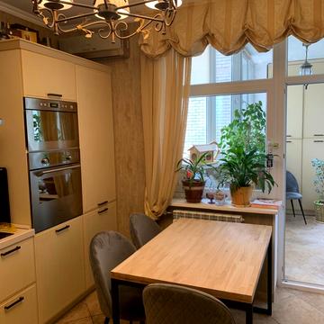 Петра Калнишевського вул. (Михайла Майорова), 7