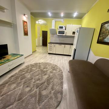 Вадима Гетьмана вул., 30-Б