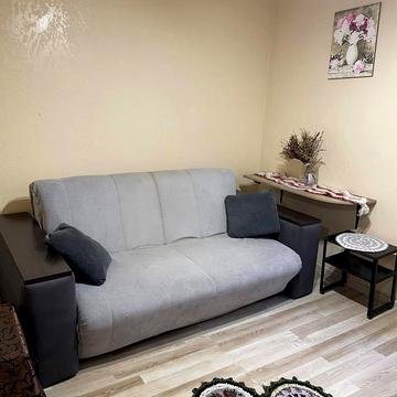 Депутатська вул., 14