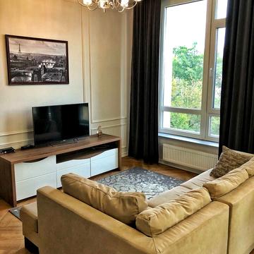 Жилянська вул., 68