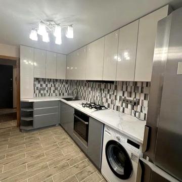 Гетьмана Івана Мазепи вул. (Топольна), 26