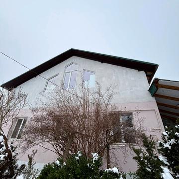 Варшавська вул., 22Б