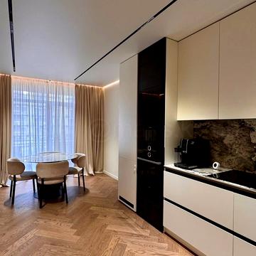 Василя Гаджеги вул., (Будинок 4)