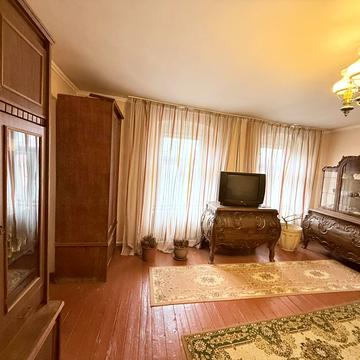 Собранецька вул., 38