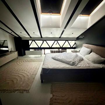 Дніпровська набережна вул., 19-А