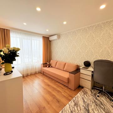 Соборна, 105в