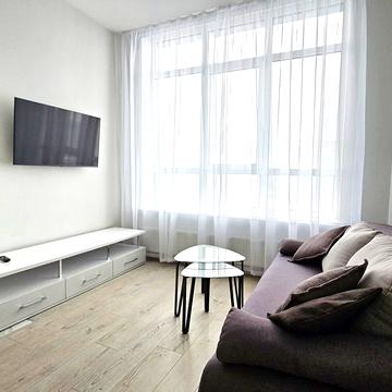 Джона Маккейна вул. (Івана Кудрі), 7