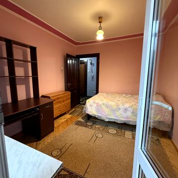 Івана Пулюя вул., 3