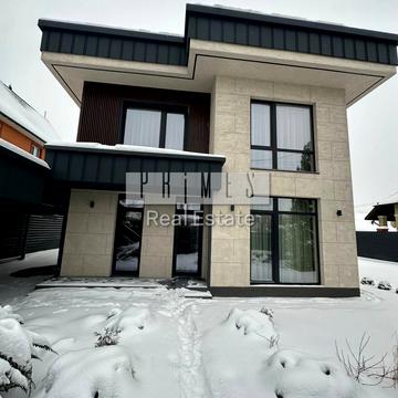 Центральна вул.