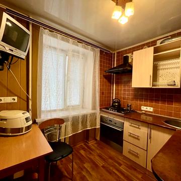 Соборний просп. (Леніна), 141