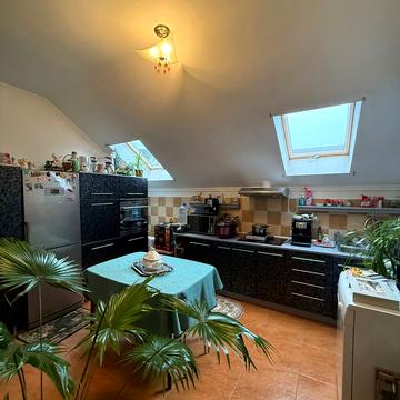 Володимирська вул., 39