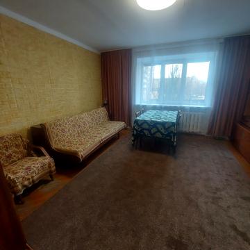 Незалежності вул., 12