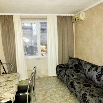 Академіка Павлова вул., 140