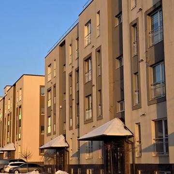 Спортивна, 17