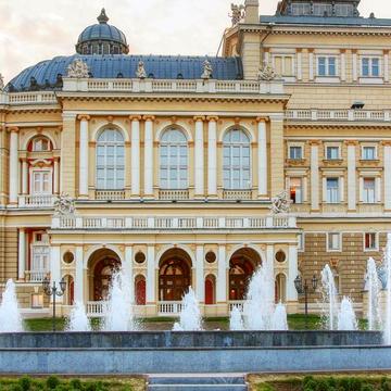 Троїцька вул., 43а