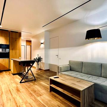 Деміївська вул., 33