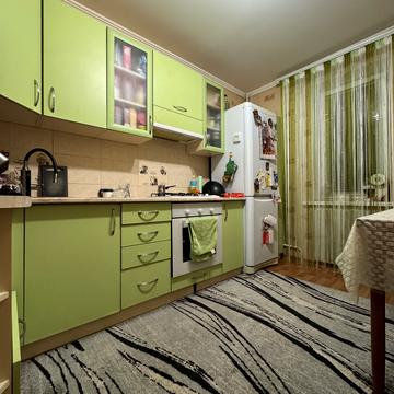 Полтавська вул., 24