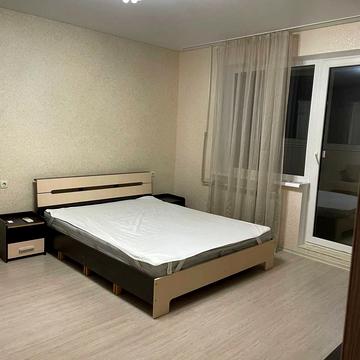 Князя Володимира Великого просп., 77а