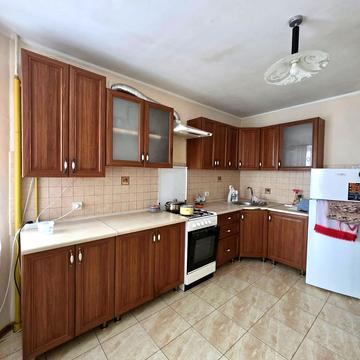 Злуки просп., 8