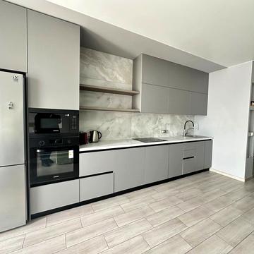 Драгоманова вул., 2