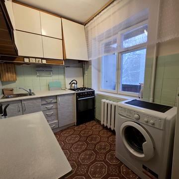 Борщагівська вул., 10-А