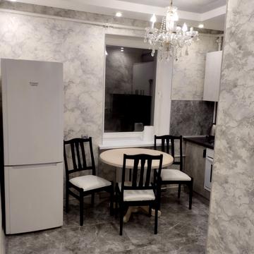 Богдана Хмельницького вул., 31