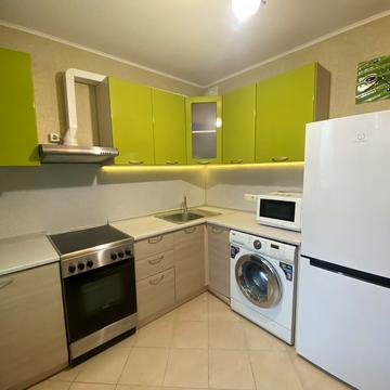 Зої Гайдай вул., 12/10