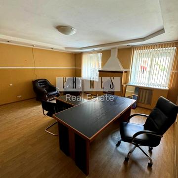 Золотоустівська вул., 10-12