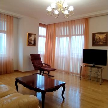 Панаса Мирного вул., 17