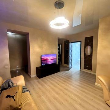 Левка Лукяненка вул. (Василя Жуковського), 16, 18, 20, 24