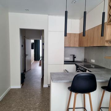 Салютна вул., 2к9