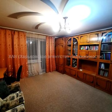 Академіка Богомольця вул., 9