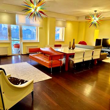 Тараса Шевченка бульв., 11