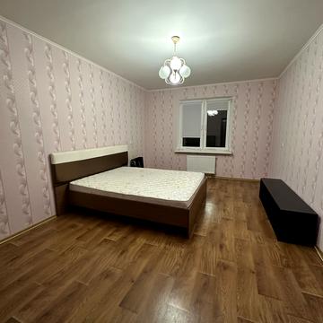 Здолбунівська вул., 13