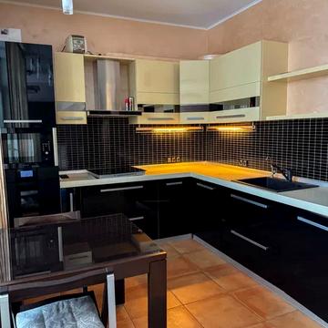 Мокра вул. (Кудряшова), 16