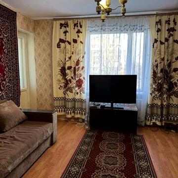 Академіка Філатова вул., 60