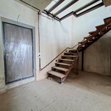 Під Голоском вул., 4-Б