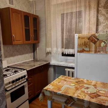 Бакинська вул., 37