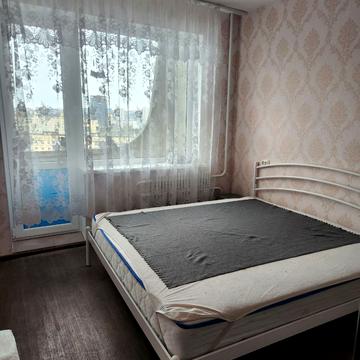 Набережна Перемоги вул., 140