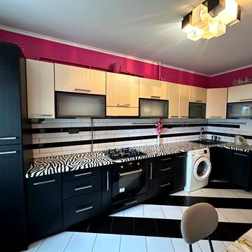 Угорницька вул., 10а