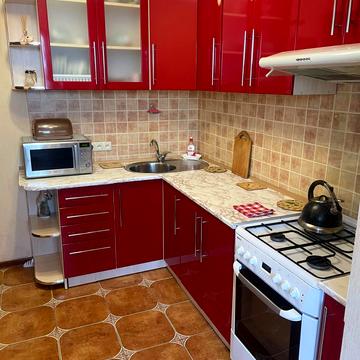 Олександра Довженка вул. (Ленінградська), 35а