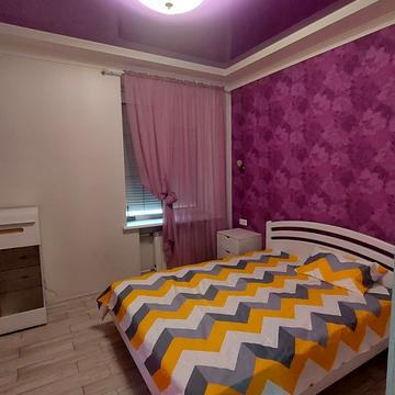 Незалежної України вул. (40 років Радянської України), 40